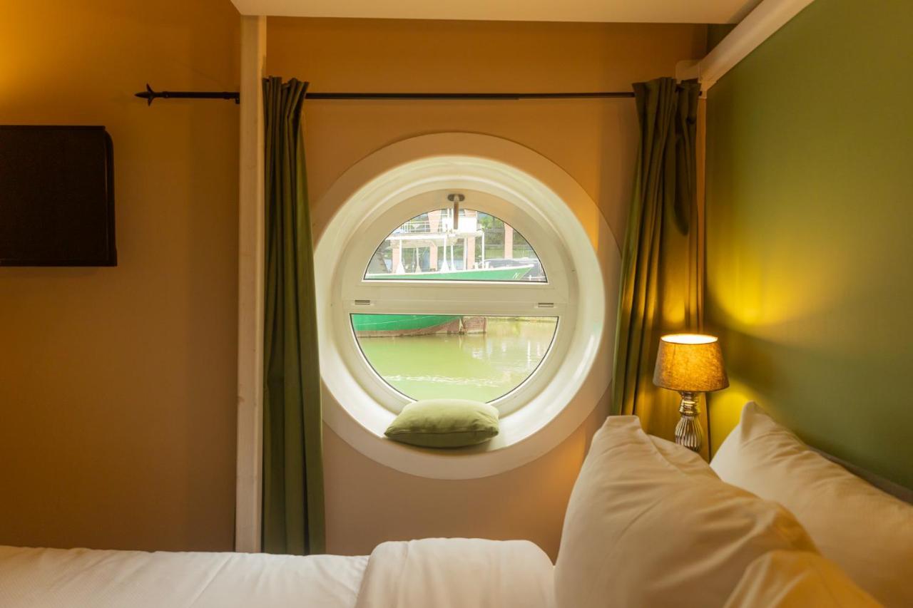 FLOATS by H2OTEL Rotterdam Exterior photo
